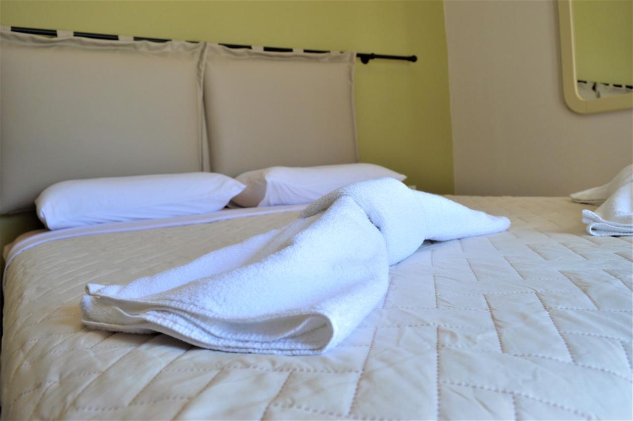 Hotel Kalimera Apartments Ammoudia Esterno foto